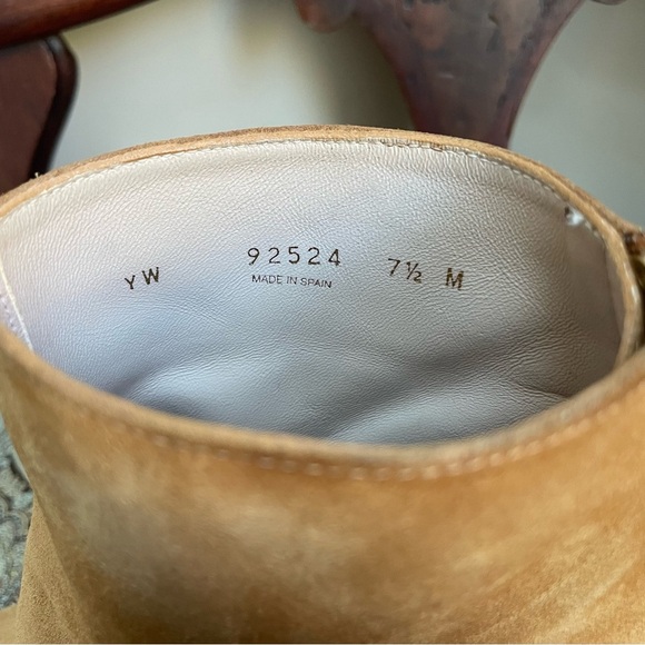 Stuart Weitzman Tan Suede Ankle Boots Studded Block Heel Retail $598 Size 7.5 - Picture 7 of 9